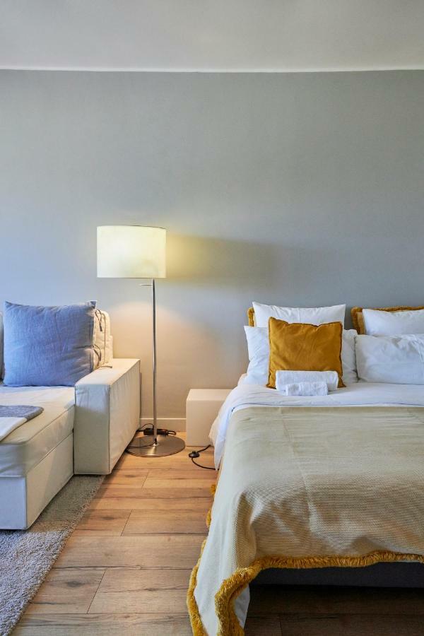 Beachfront Cascais,Estoril Apartment Eksteriør billede