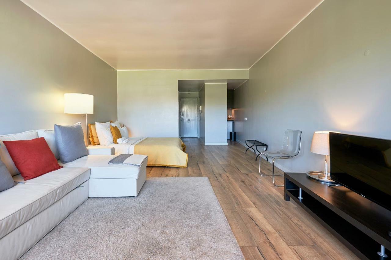 Beachfront Cascais,Estoril Apartment Eksteriør billede
